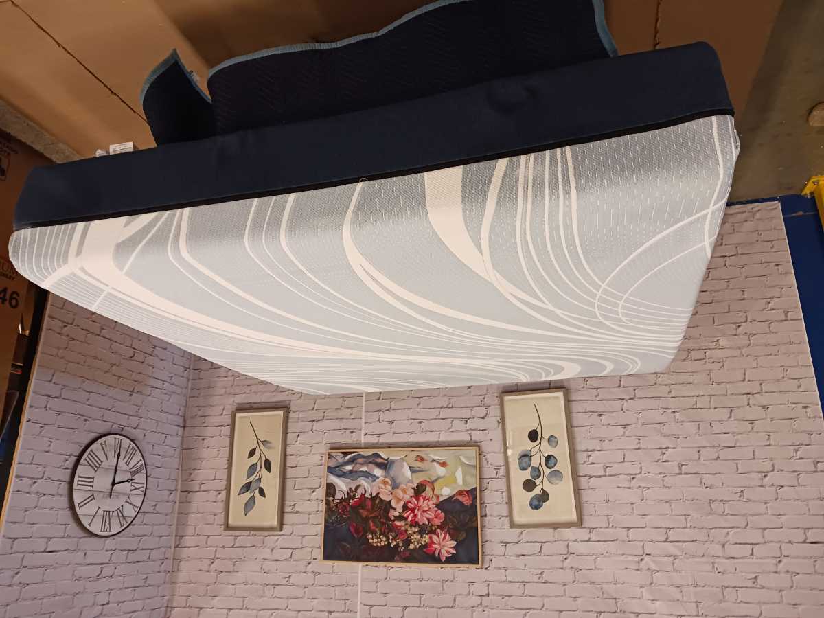 Tempur-Pedic LuxeAlign Soft 13 Inch Mattress - King - Gallery Image 5